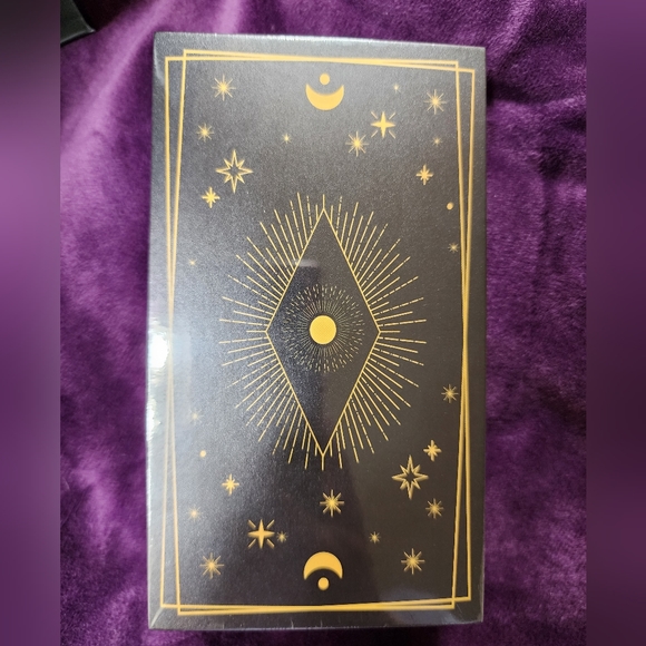 Deluxe Black & Gold Tarot Card Set and Booklet 78 Cards - Picture 7 of 13